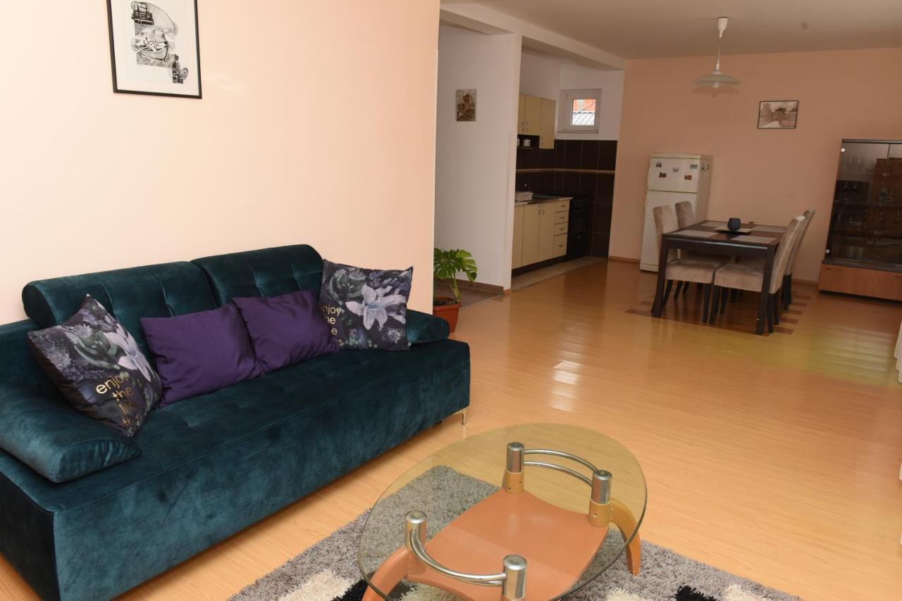 Bingo Apartments 巴尼西卢卡 外观 照片